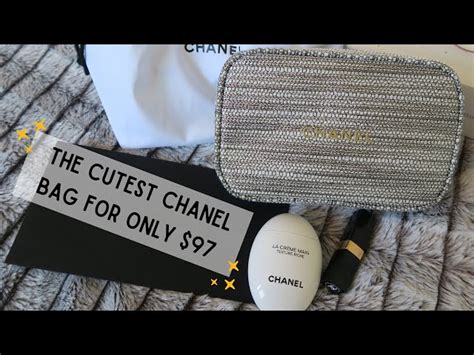 Chanel hydration on hand set